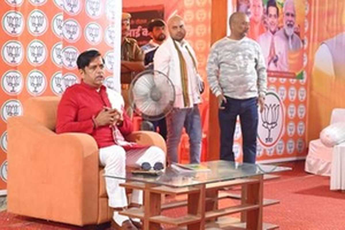 राहुल और अखिलेश का लक्ष्य प्रदेश को लूटो, परिवार को सुरक्षित करो : रवि किशन